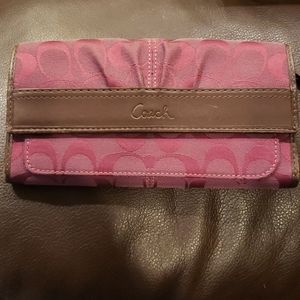 Vintage coach envelope wallet full size